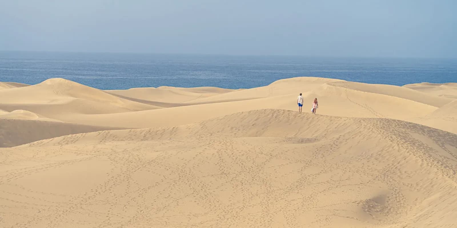 The Maspalomas sand dunes on Gran Canaria, a dialysis holiday destination in the Canary Islands